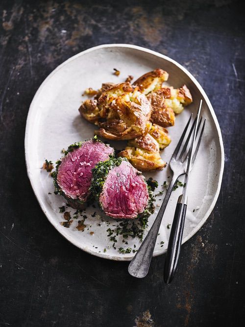 Beef tenderloin with garlic and rosemary